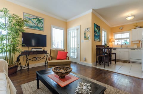 9 LivingArea - P.Parrot 4BD-8