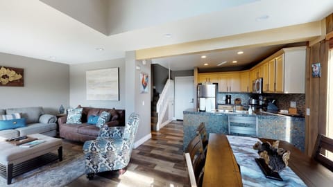 dining table seats 6