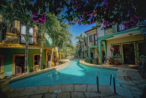 Swimming pool