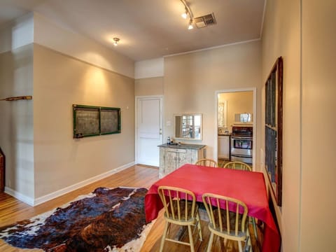 Have an intimate dinner | Main Level