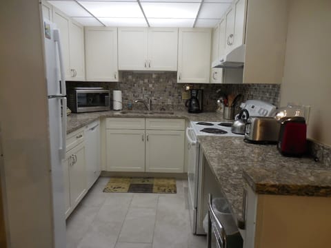 New Kitchen - August 2016