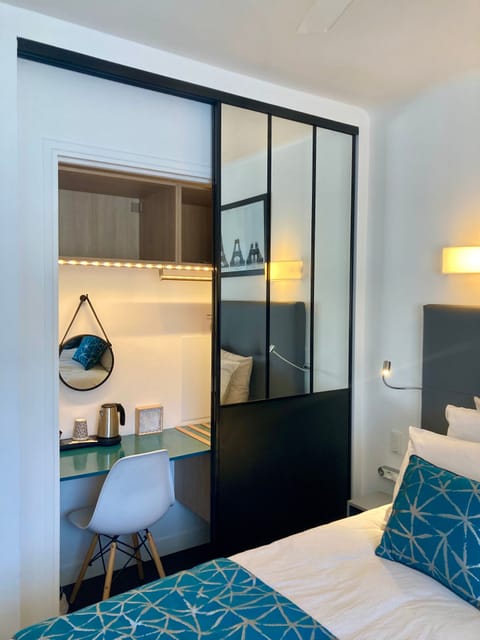 Comfort Double Room (Marion Cotillard) | Premium bedding, down comforters, individually decorated, desk
