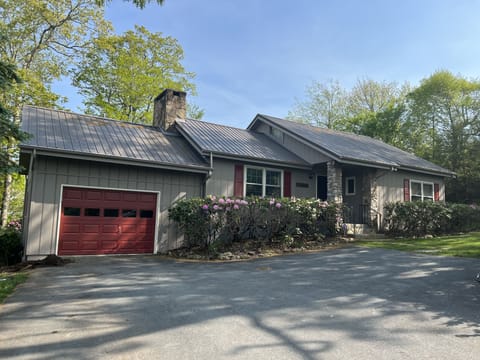 New exterior paint! 
Summer 2022