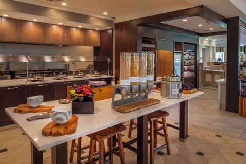 Daily buffet breakfast (USD 12.95 per person)