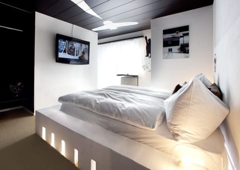 Brand Room with Double bed | Premium bedding, individually decorated, iron/ironing board, free WiFi