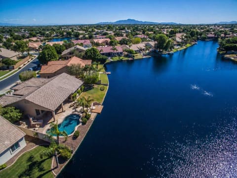 Experience the beauty of the Ocotillo Community, a high-profile luxurious master-planned community with sparkling man-made lakes.