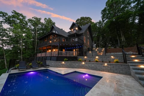 Welcome to Huckleberry Hideout...enjoy the new pool day or night!