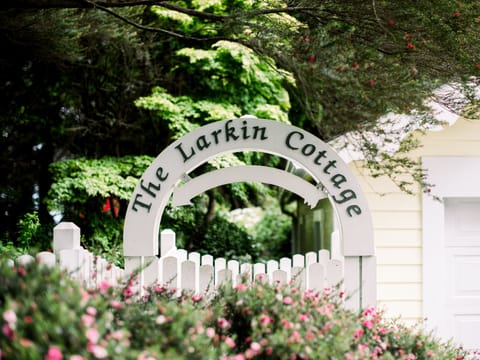 The Larkin Cottage is on the left.