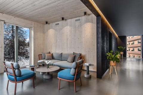 Sauna, steam room, hot stone massages, Thai massages, sports massages