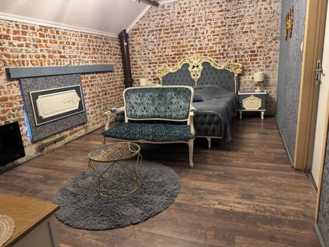 Design Double Room | Premium bedding, minibar, individually decorated, individually furnished