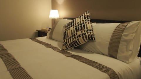 Deluxe Double Room, Bathtub | Desk, laptop workspace, iron/ironing board, free WiFi