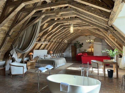 Family Suite | Individually decorated, individually furnished, desk, soundproofing