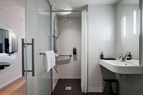 Room, 1 King Bed (Mobility Accessible, Roll-In Shower) | Premium bedding, down comforters, pillowtop beds, in-room safe