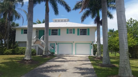 Front of The Royal Palm House