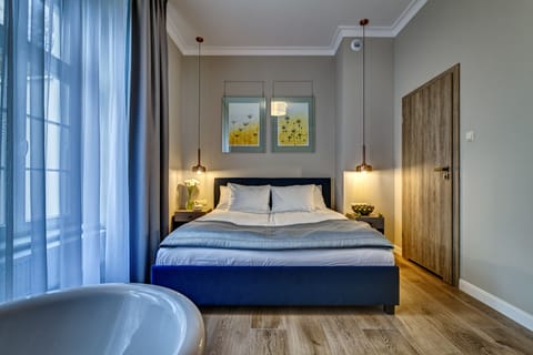 Blackout drapes, iron/ironing board, free WiFi, bed sheets