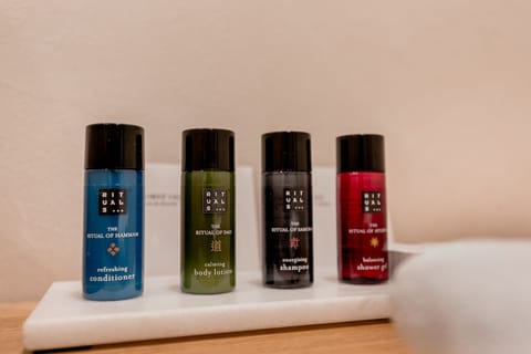 Double Room, Balcony, Sea View | Bathroom amenities | Shower, free toiletries, hair dryer, bathrobes