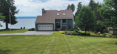 Welcome to the Jewel of the Isle - the gem of the Lake Champlain Islands