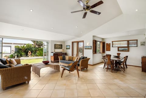 Living / dining area