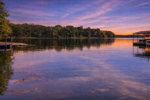 Coffee at sunrise. This at night.
See yourself here?