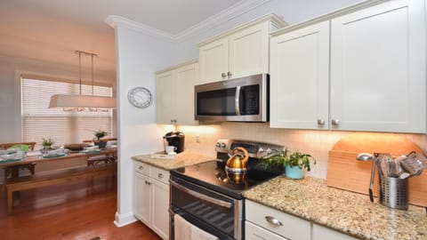 Oh the convenience of a double oven to hasten a meal!