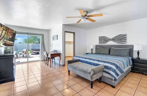 Master Suite 1