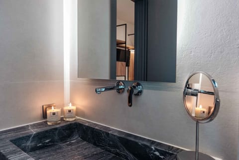 Shower, free toiletries, hair dryer, bathrobes