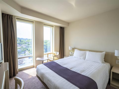 Standard Double Room, 1 Double Bed, Non Smoking | In-room safe, desk, blackout drapes, iron/ironing board