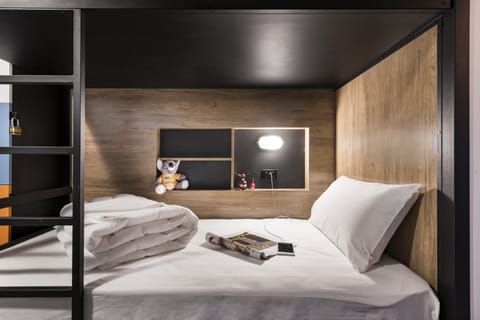 Free WiFi, bed sheets, wheelchair access