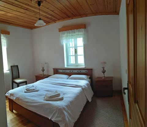 Family House | Down comforters, free WiFi, bed sheets