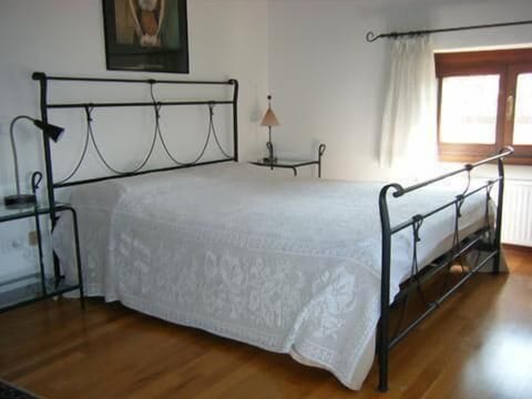 Family Room, Multiple Beds, Shared Bathroom | Blackout drapes, free WiFi, bed sheets