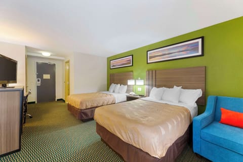 Room, 1 Double Bed, Accessible, Non Smoking | Iron/ironing board, free cribs/infant beds, rollaway beds, free WiFi