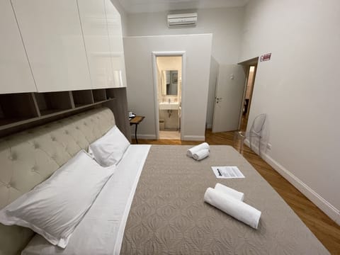 Comfort Double Room | Television