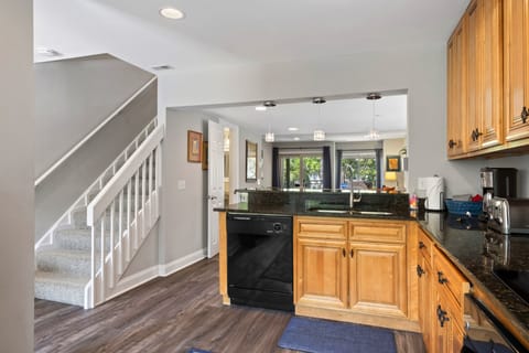 Spacious/Updated Kitchen