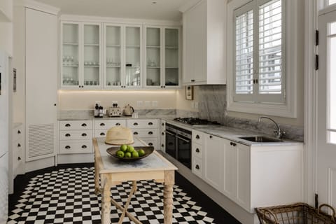 Luxury Villa, 5 Bedrooms | Private kitchen | Full-size fridge, oven, stovetop, dishwasher