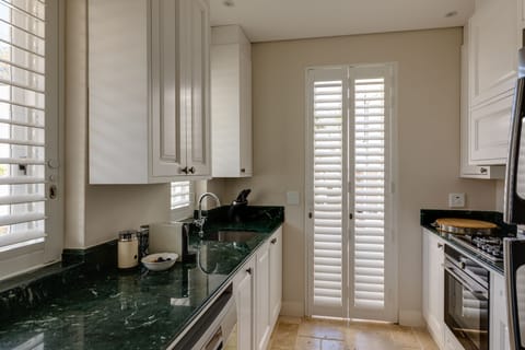 Luxury Villa, 4 Bedrooms | Private kitchen | Full-size fridge, microwave, oven, stovetop