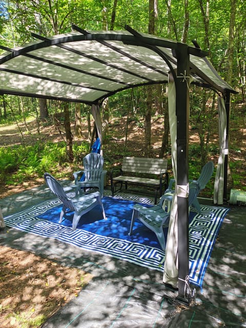 Creek trail to pergola, picnic table and creek play area