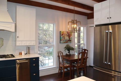 Breakfast sitting area - we also recently bought a new washer and dryer