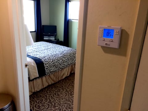 Newely installed central a/c n heating control , now it’s a smart thermostat 