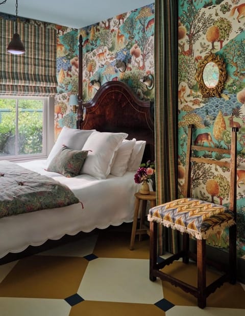 Court | Egyptian cotton sheets, premium bedding, down comforters, pillowtop beds