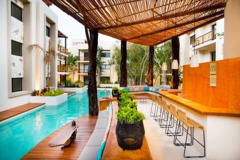 Poolside bar