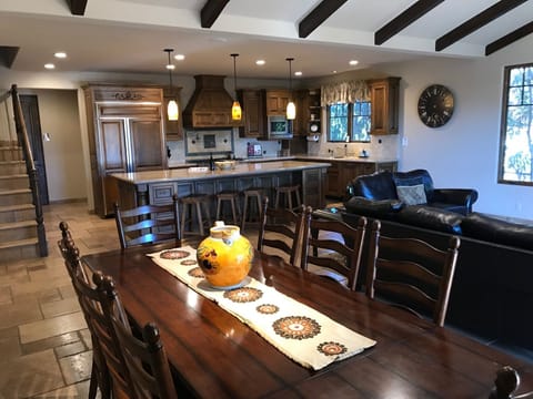 Dining Kitchen Family Room