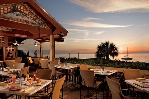 Gumbo Limbo, Ritz Carlton bar open to the public.