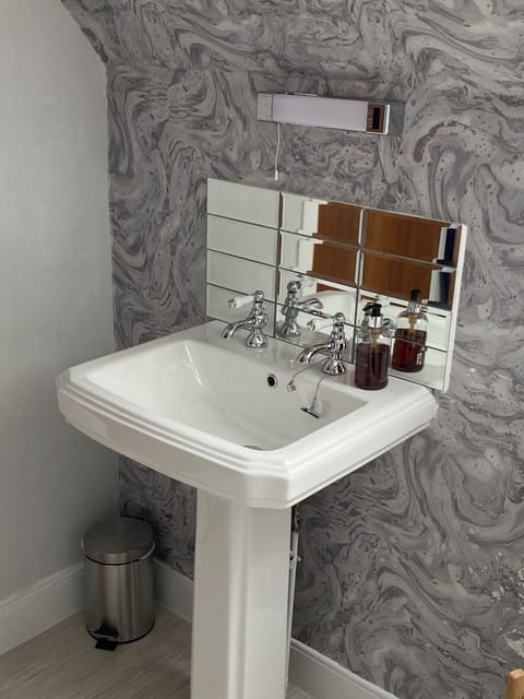 Superior Double Room | Hypo-allergenic bedding, individually decorated, individually furnished