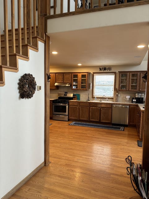 Entry way into family room and kitchen.