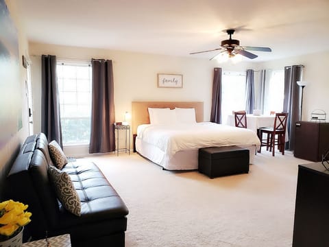Spacious Suite with King size bed