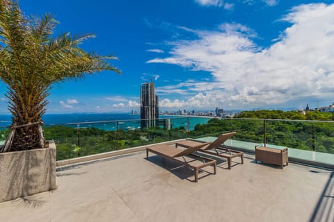 Sundeck