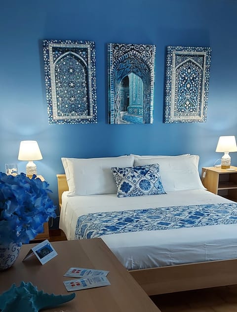 Double Room | In-room safe, desk, blackout drapes, iron/ironing board