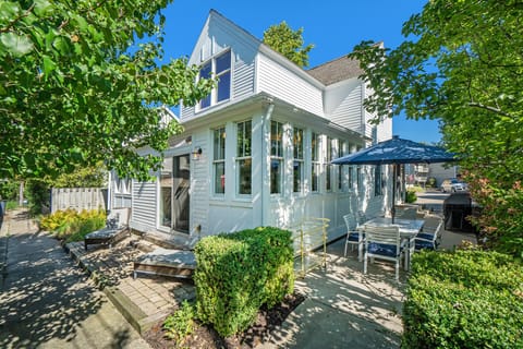 Welcome to the B-Hive located at 98 Avery Street, South Haven, Michigan 49090.