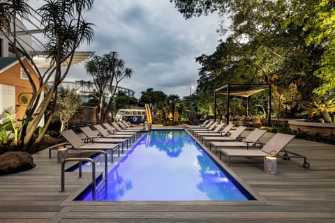 Outdoor pool, sun loungers