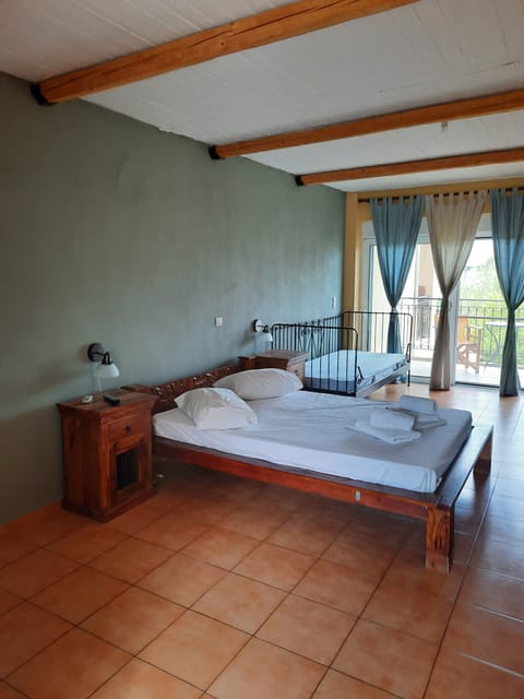 Egyptian cotton sheets, premium bedding, individually decorated